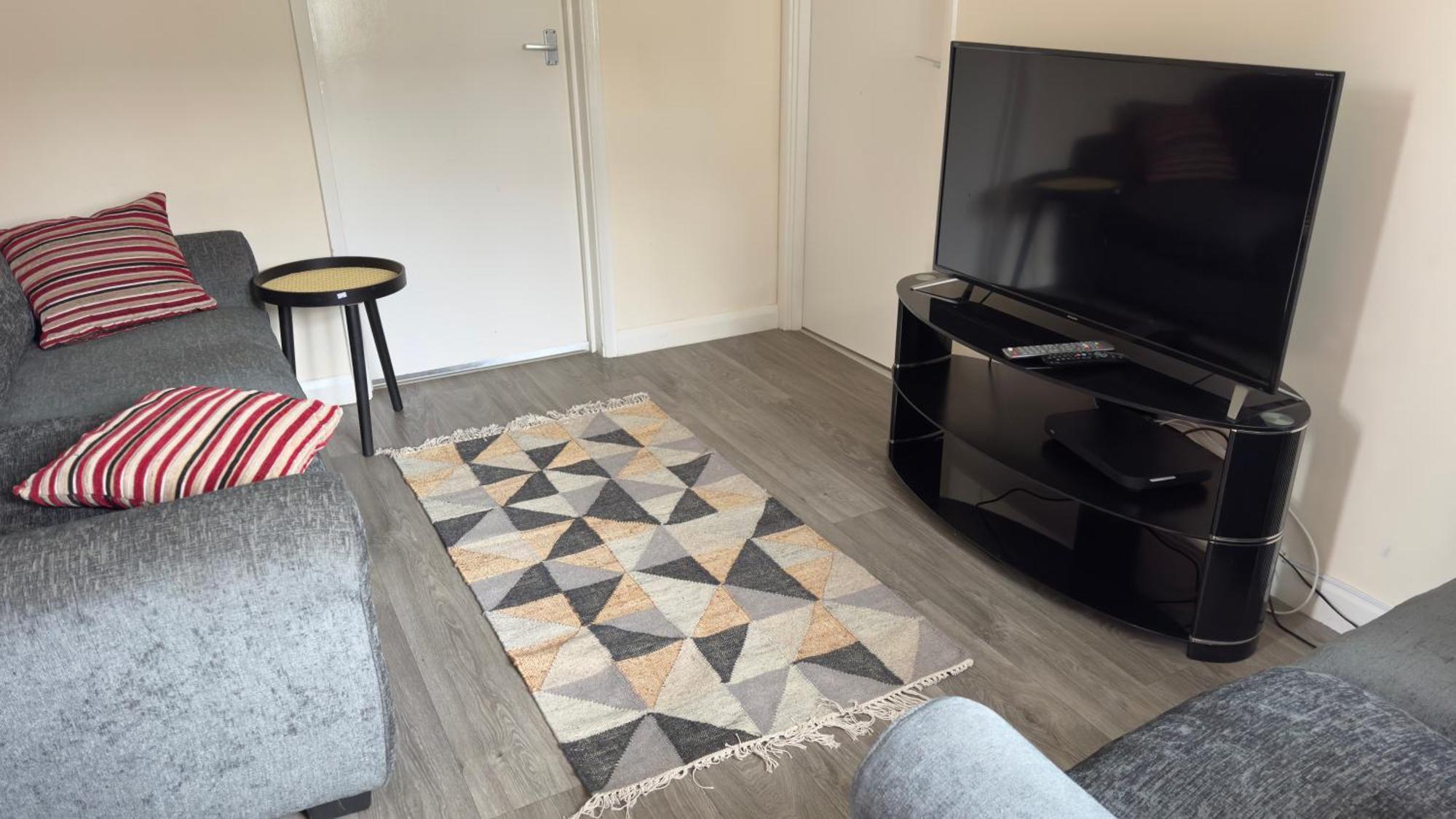 Contractor'S Haven- 4-Bedroom House With Free Parking, Super Fast Wifi, Fran Properties In Aylesbury, Pets Are Welcome! Aylesbury  Exterior foto